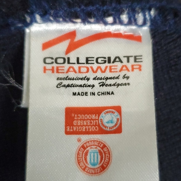 U of A Beanie - Picture 4 of 7